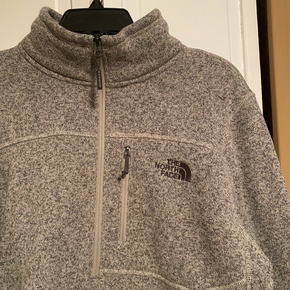 Men’s NORTH FACE 1/4 Zip Fleece Sweater - Picture 2 of 8